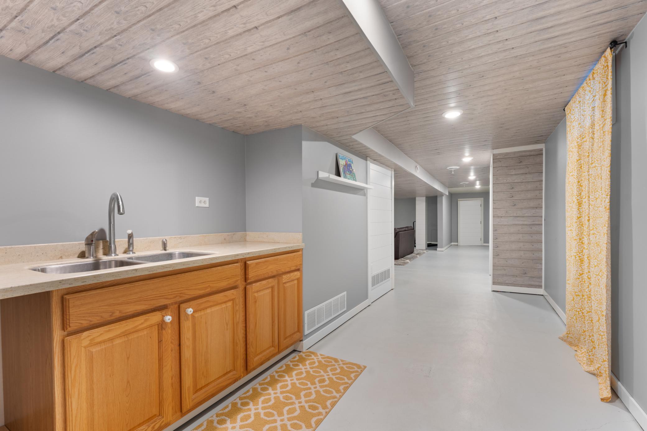 619 Portland Court Northeast Rochester, MN 55906 - Photo 32 of 49