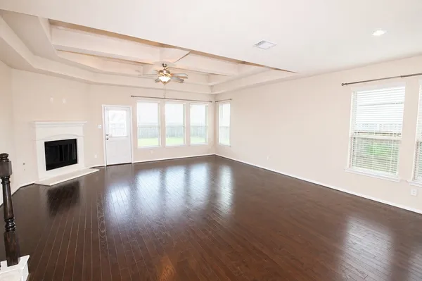 $2,700 | 11927 Cittanova Drive, Richmond, TX 77406