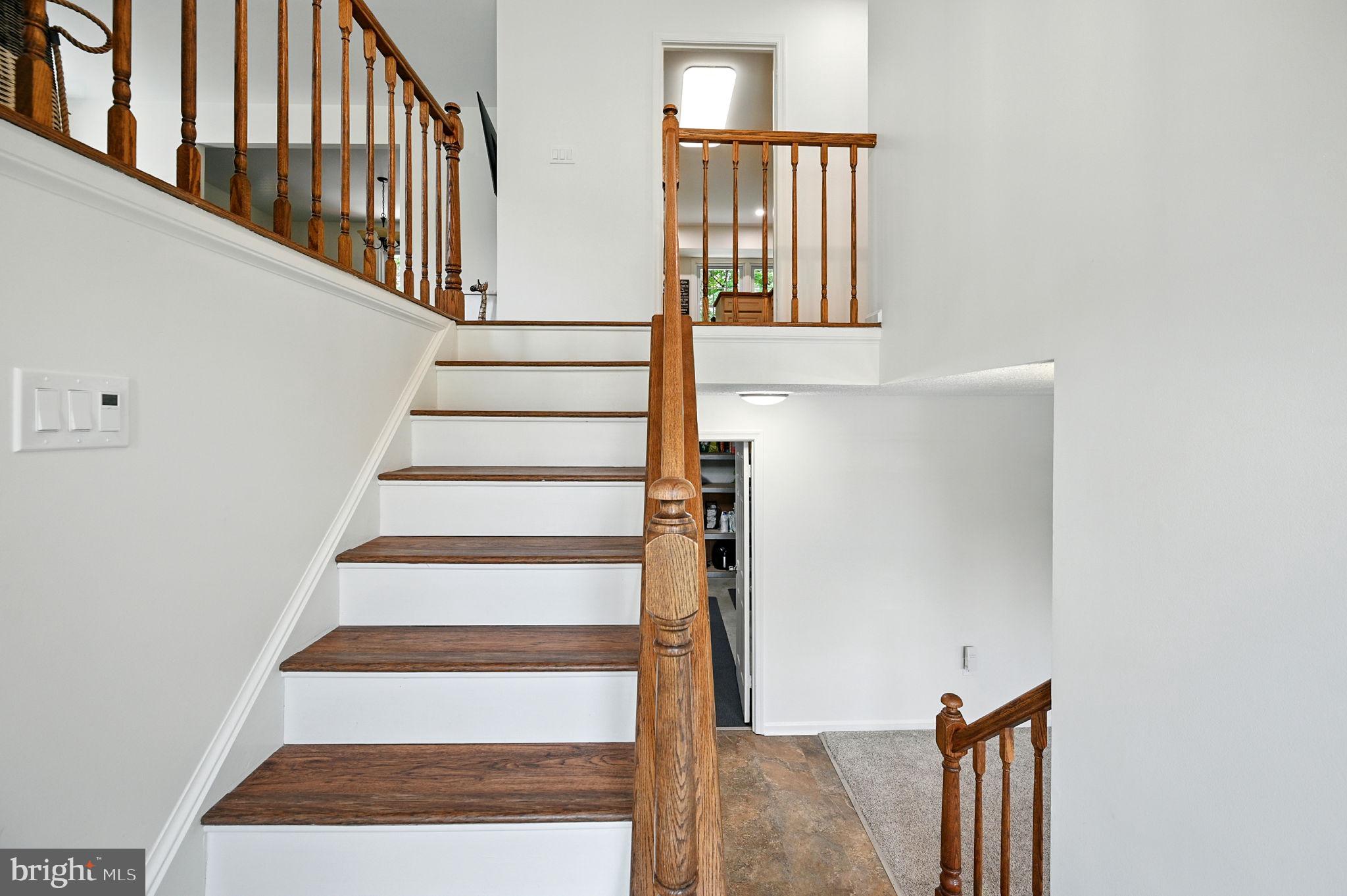 8923 Renshaw Court Springfield, VA 22153 - Photo 2 of 38 a view of entryway