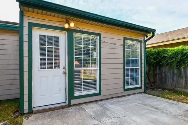 $164,999 | 714 Horncastle Street, Channelview, TX 77530