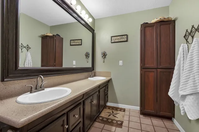 $299,900 | 212 Woodcrest, Brookeland, TX 75931