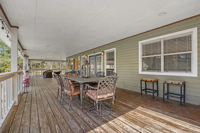 $299,900 | 212 Woodcrest, Brookeland, TX 75931