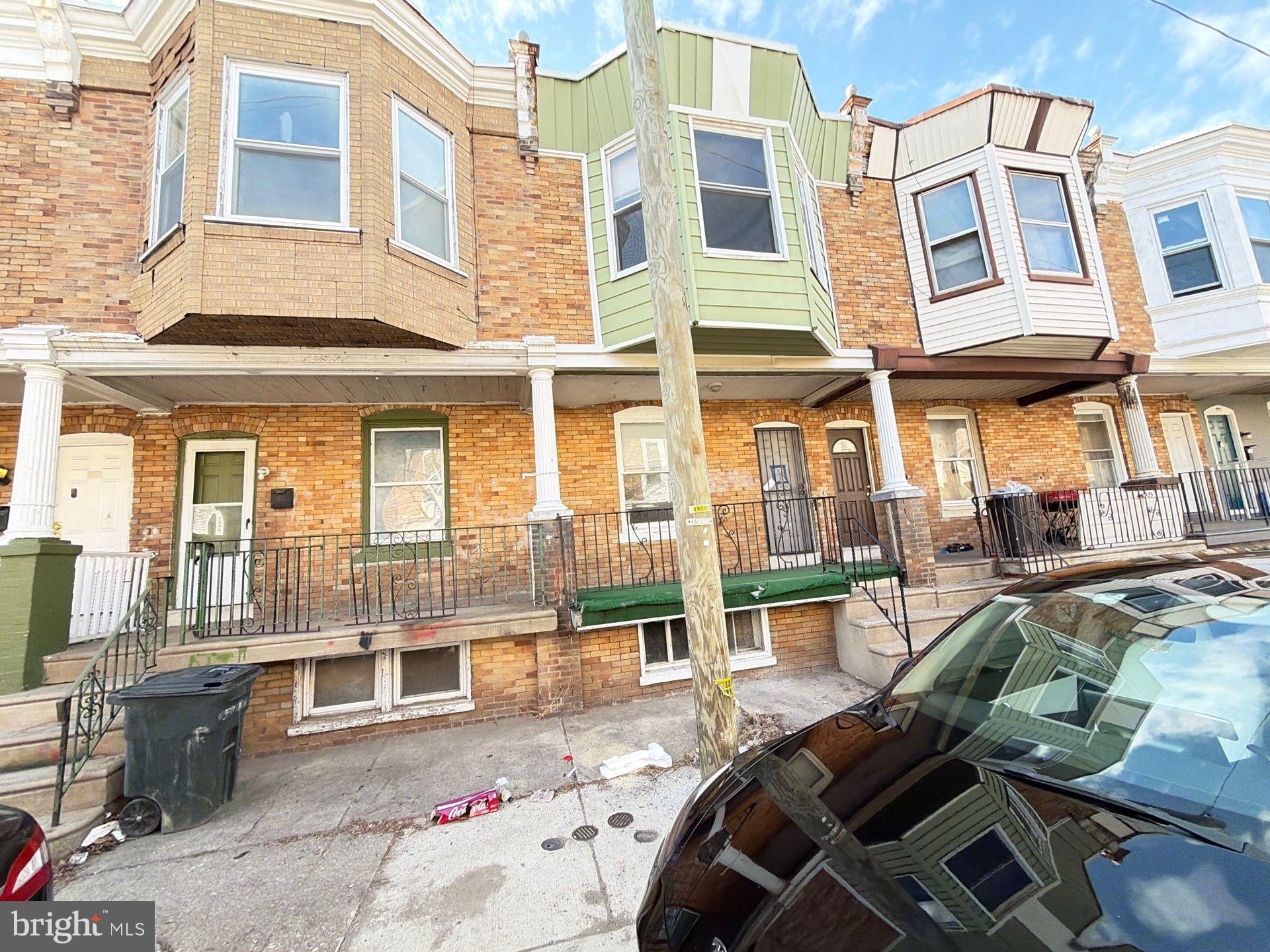 5540 Crowson Street Philadelphia, PA 19144 - Photo 11 of 11 a view of a patio with a table and chairs