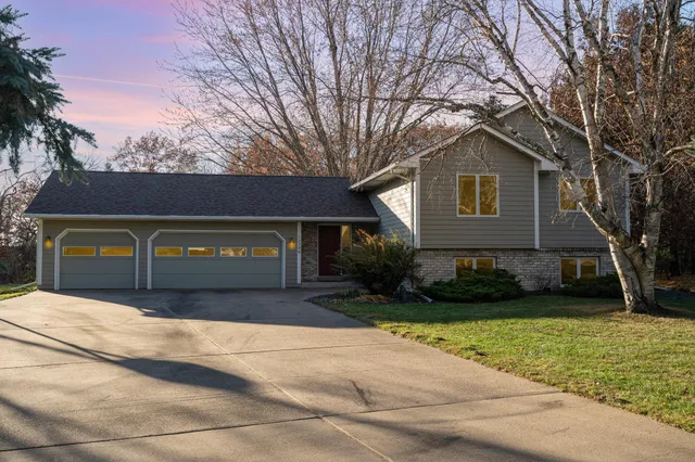 $455,000 | 12288 Europa Avenue North, St. Paul, MN 55110