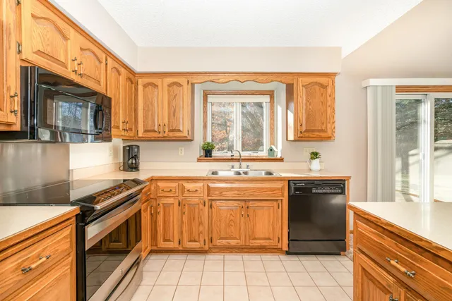 $455,000 | 12288 Europa Avenue North, St. Paul, MN 55110