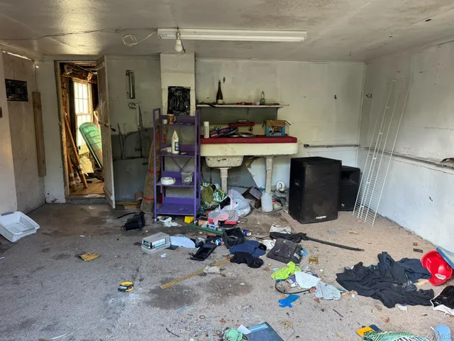 $719,000 | 11005 Main Road, East Marion, NY 11939