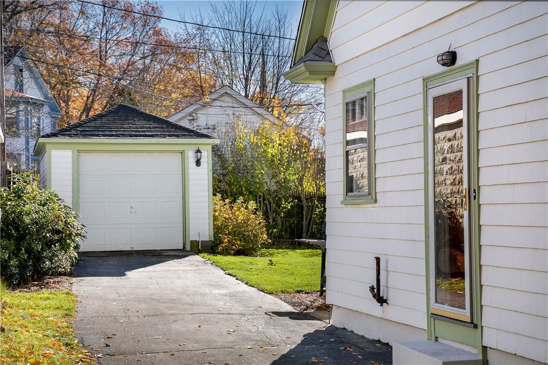 5 Rowland Road Newport, RI 02840 - Photo 23 of 24