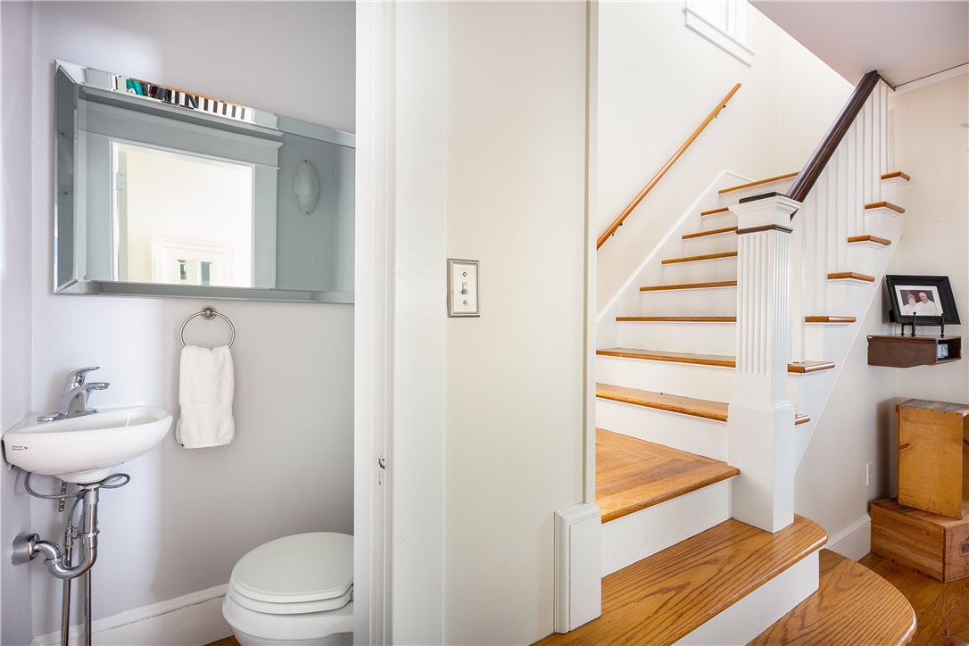 5 Rowland Road Newport, RI 02840 - Photo 5 of 24