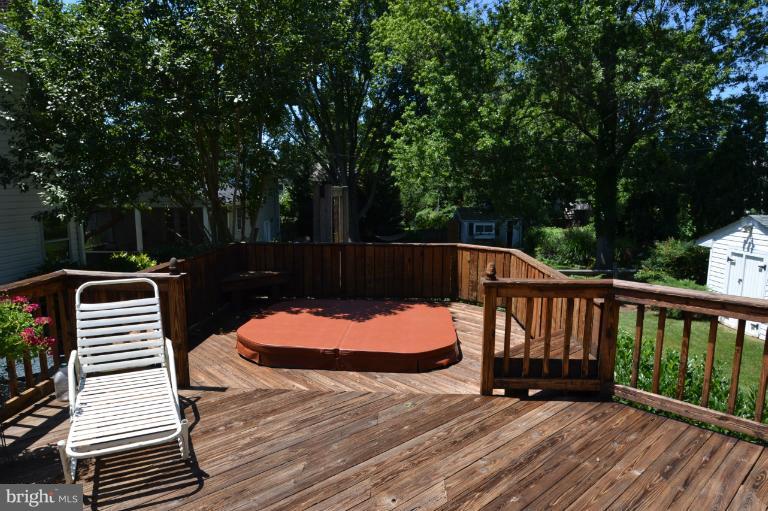 1612 Templeton Road Towson, MD 21204 - Photo 16 of 27 Hot Tub
