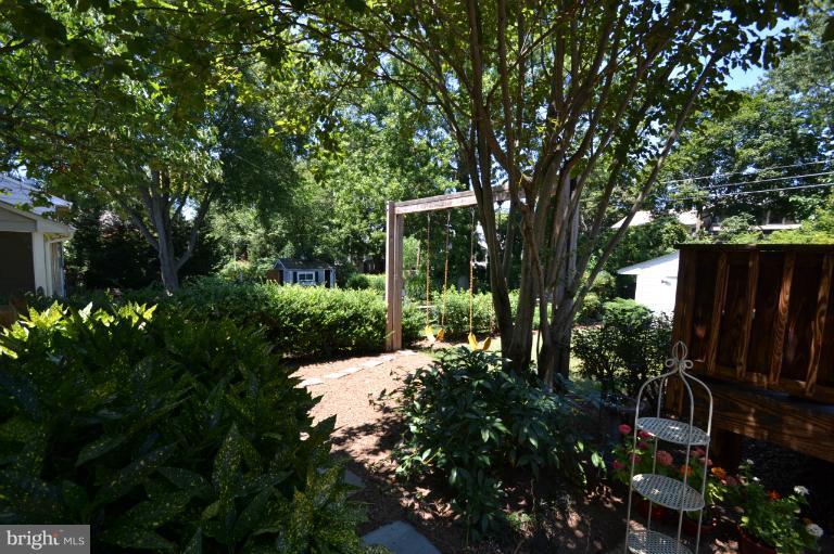 1612 Templeton Road Towson, MD 21204 - Photo 17 of 27 Exterior Features