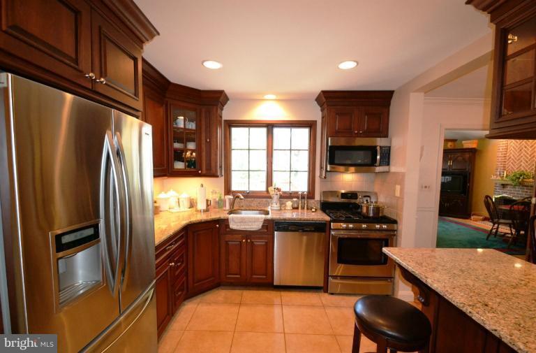 1612 Templeton Road Towson, MD 21204 - Photo 9 of 27 Kitchen 1
