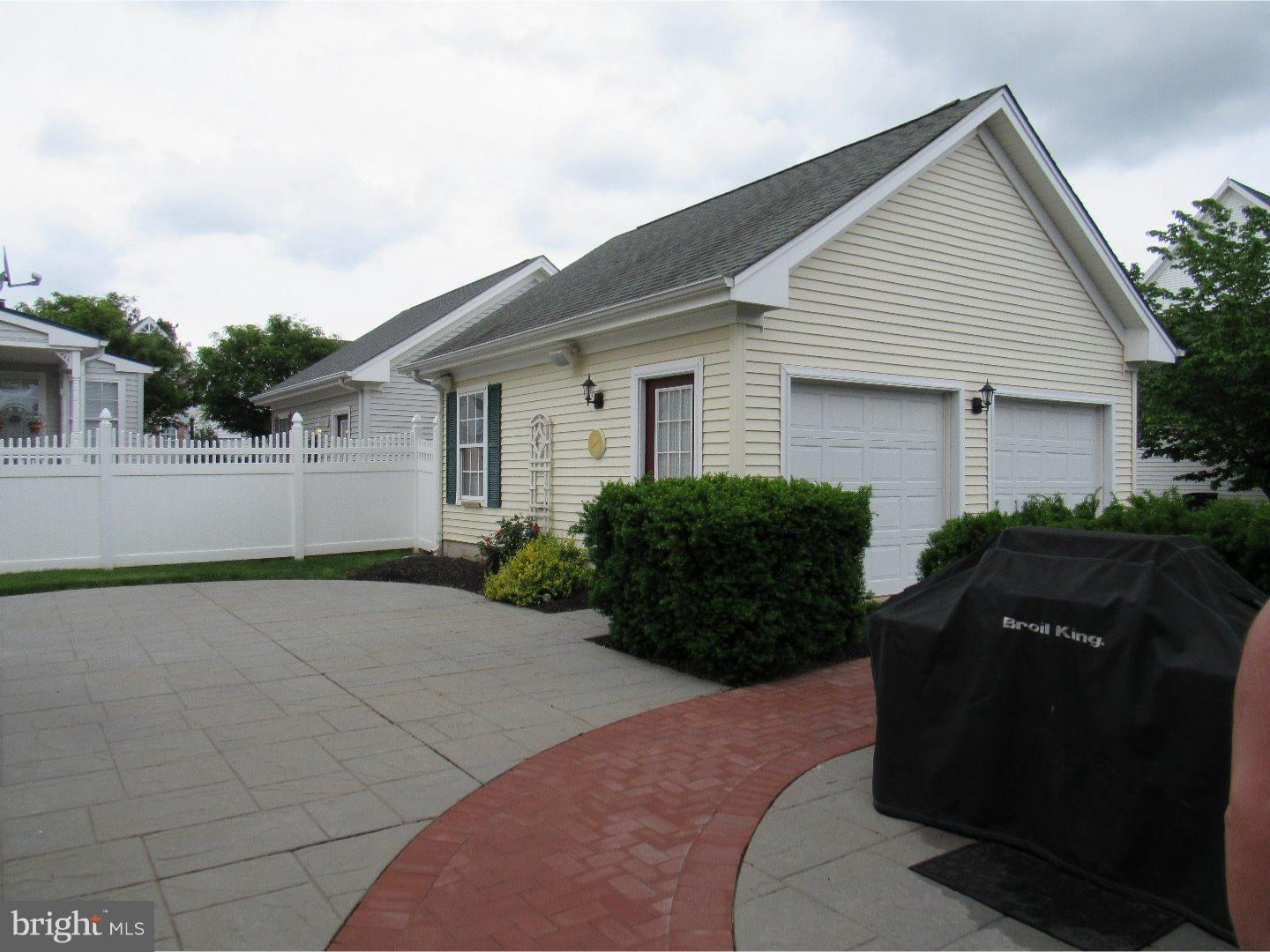 60 Valentine Road Warminster, PA 18974 - Photo 7 of 20 Back Yard