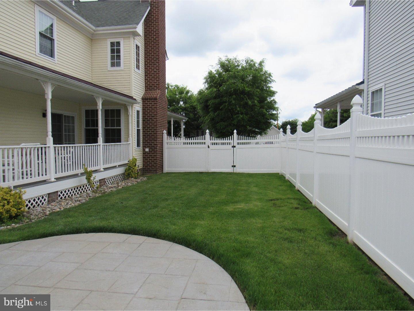 60 Valentine Road Warminster, PA 18974 - Photo 8 of 20 Side Yard