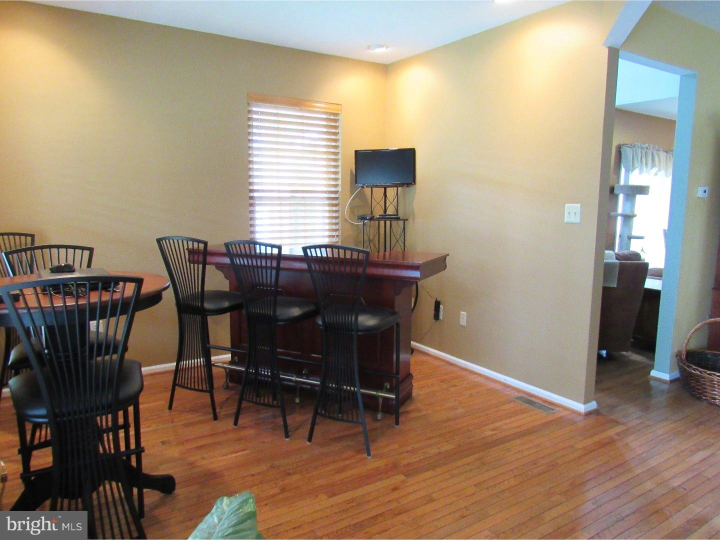 60 Valentine Road Warminster, PA 18974 - Photo 10 of 20 Living Room