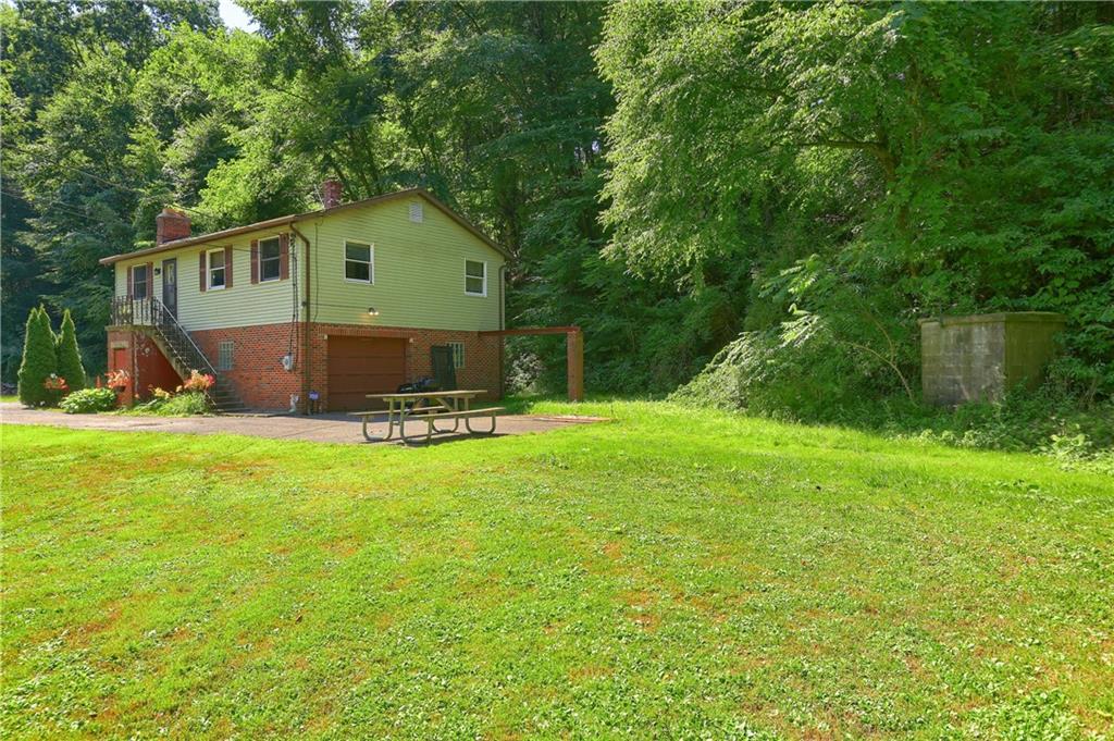 2287 Mcdevitt Road Sewickley, PA 15143 - Photo 2 of 24