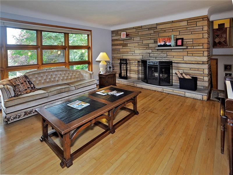 3591 School Road Murrysville, PA 15668 - Photo 6 of 25 Gallery Image 6