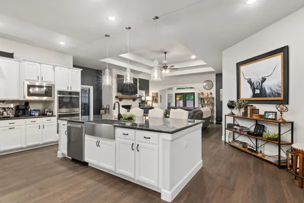 $570,000 | 5518 Elden Trail, Pasadena, TX 77505