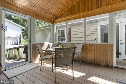 $699,900 | 8807 Hawthorne Lane, Wyndmoor, PA 19038