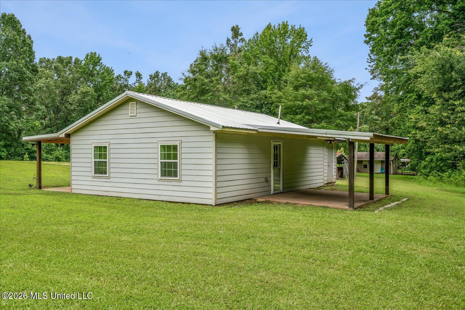4528 Laws Hill Road Waterford, MS 38685 - Photo 25 of 49 25-25-4528 Laws Hill Rd-3147325sm