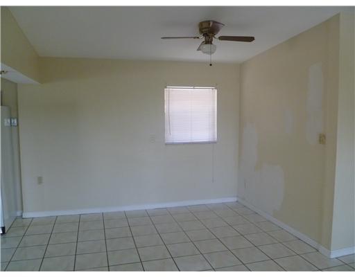 491 Seagrape Road Lantana, FL 33462 - Photo 3 of 9 Additional Photo