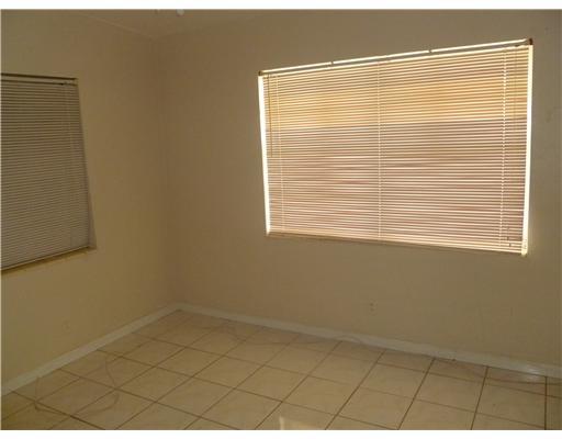 491 Seagrape Road Lantana, FL 33462 - Photo 5 of 9 Additional Photo