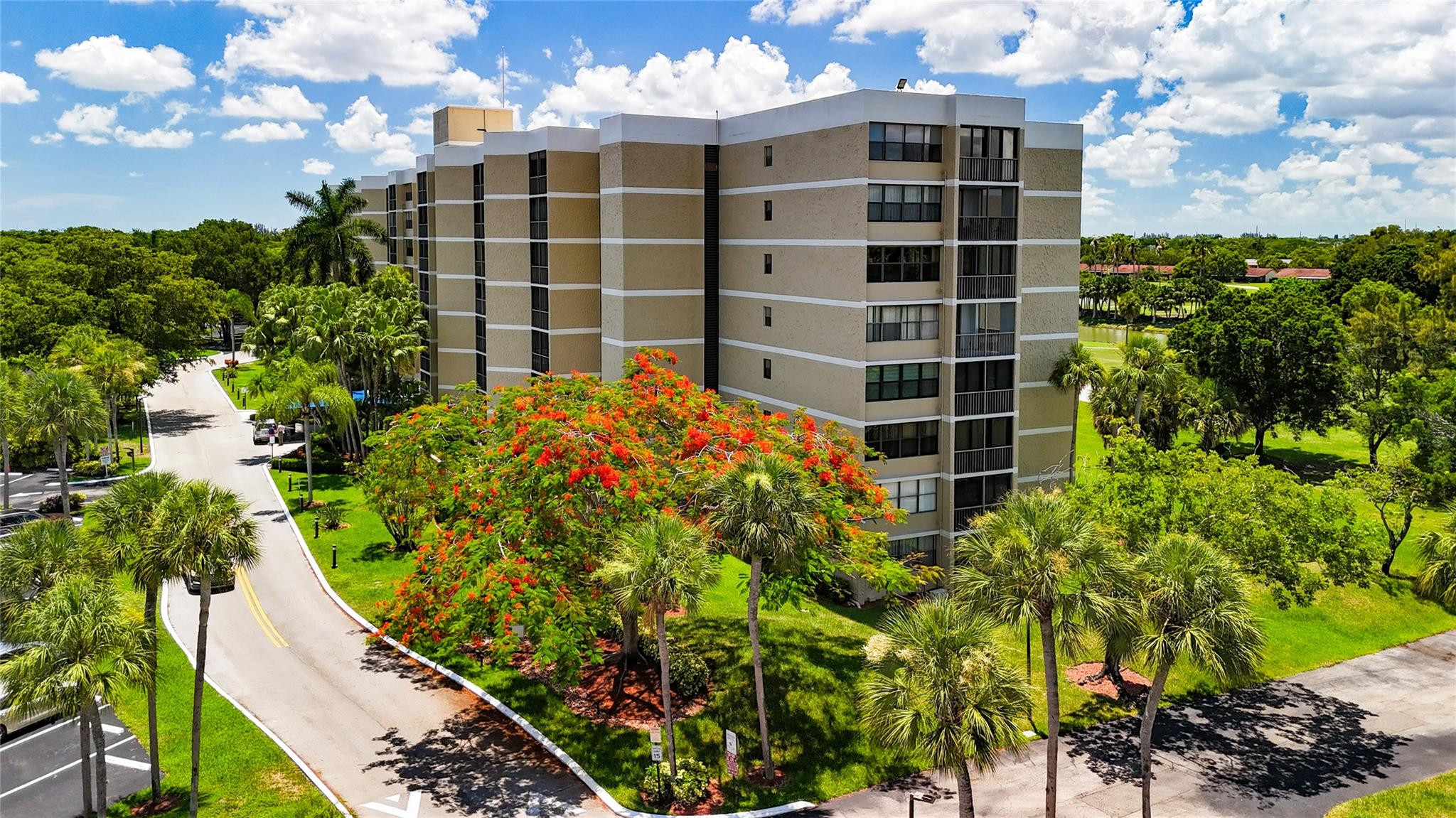 16300 Golf Club Road, Unit 809 Weston, FL 33326 - Photo 2 of 42 Photo 2