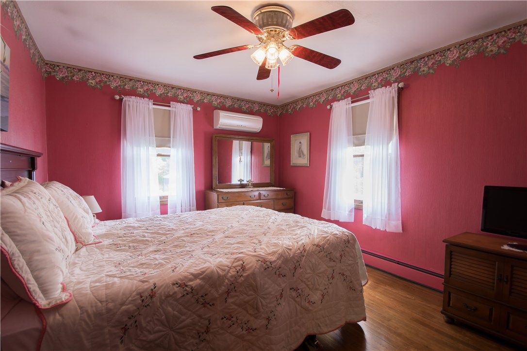 284 Sawmill Road Glocester, RI 02857 - Photo 19 of 40