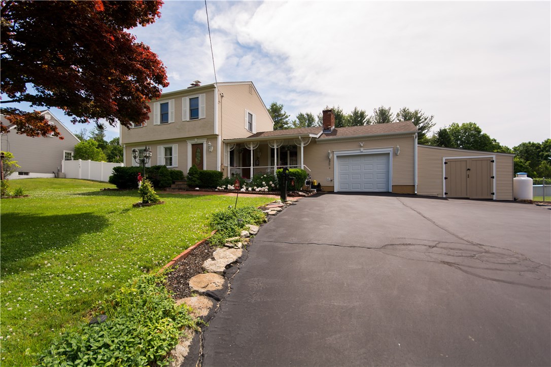 284 Sawmill Road Glocester, RI 02857 - Photo 3 of 40