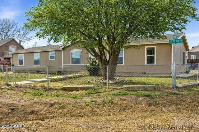 $310,000 | 317 Verde Drive, Taylor, AZ 85939