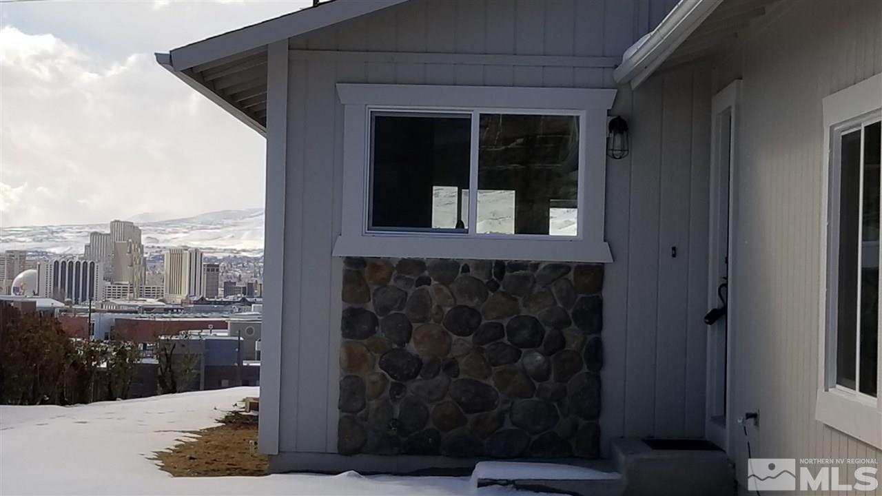 870 Atlas Court Reno, NV 89512 - Photo 3 of 25 Photo 3