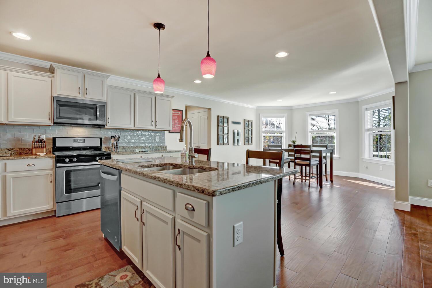 25 Jennifer Road York, PA 17404 - Photo 2 of 32 Gallery Image 2
