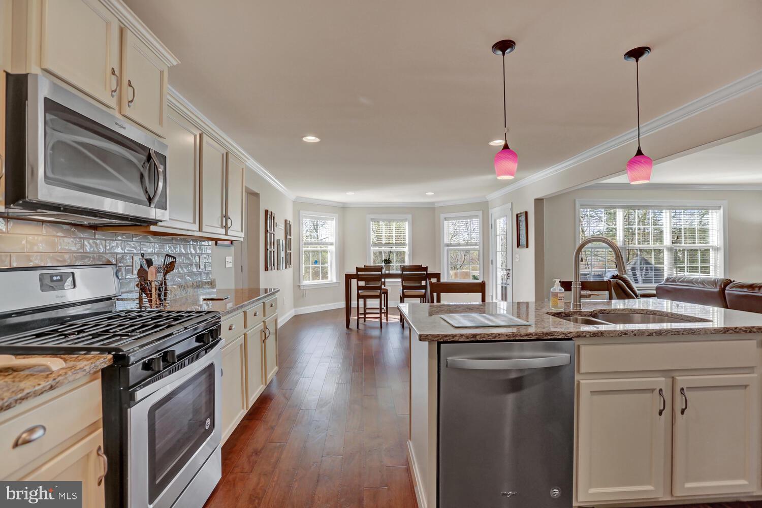 25 Jennifer Road York, PA 17404 - Photo 3 of 32 Gallery Image 3