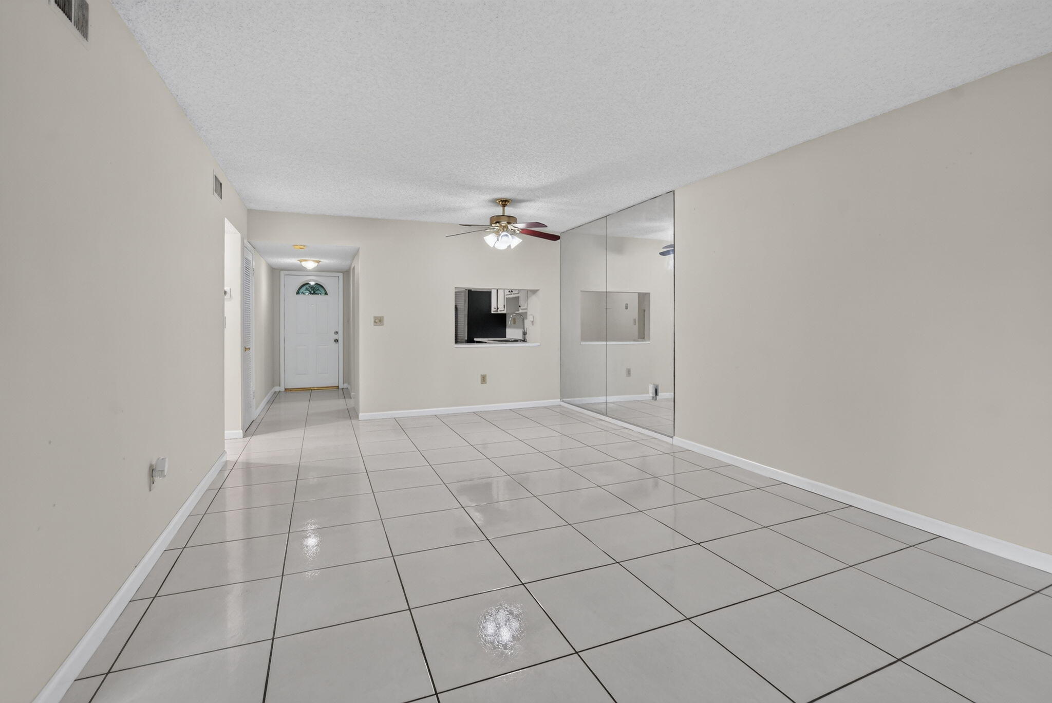 9826 Marina Boulevard, Unit 1029 Boca Raton, FL 33428 - Photo 16 of 34 Living Area
