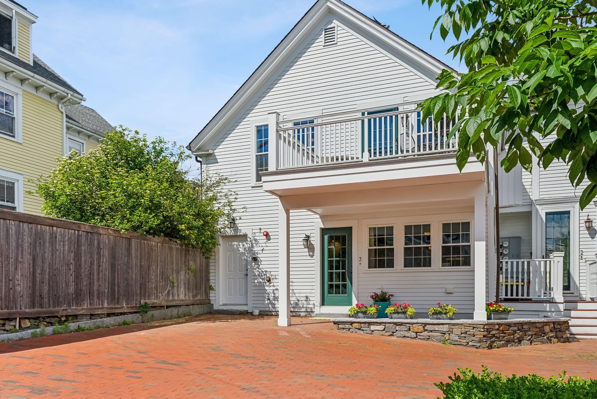 22 Eastern Promenade, Unit 3 Portland, ME 04101 - Photo 3 of 26 2