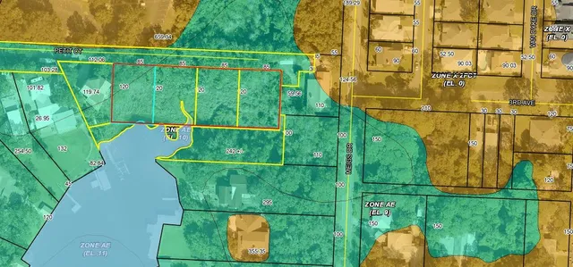 a view of a tennis court