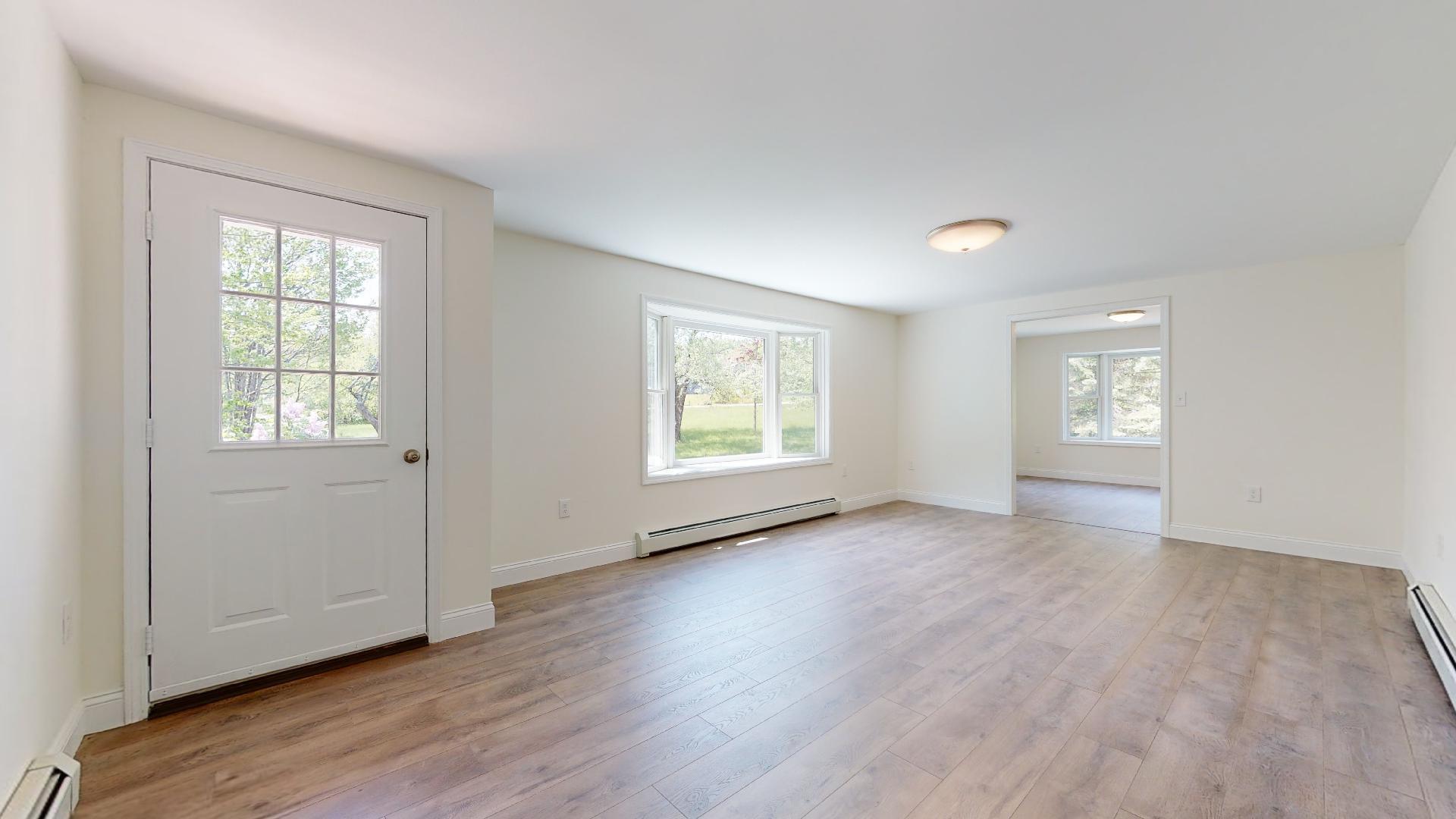 123 Orchard Road Cumberland, ME 04021 - Photo 13 of 28 Living Room