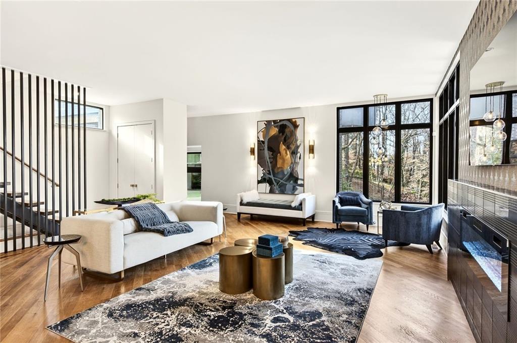 345 Pinecrest Road Northeast Atlanta, GA 30342 - Photo 10 of 69