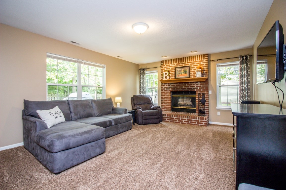 8414 Spring Forest Drive Fort Wayne, IN 46804 - Photo 2 of 36 Gallery Image 2