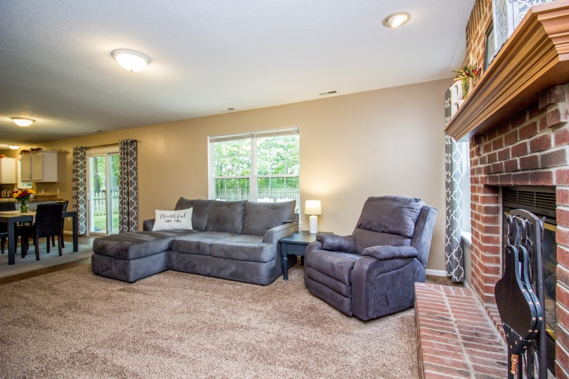8414 Spring Forest Drive Fort Wayne, IN 46804 - Photo 12 of 36 Gallery Image 12