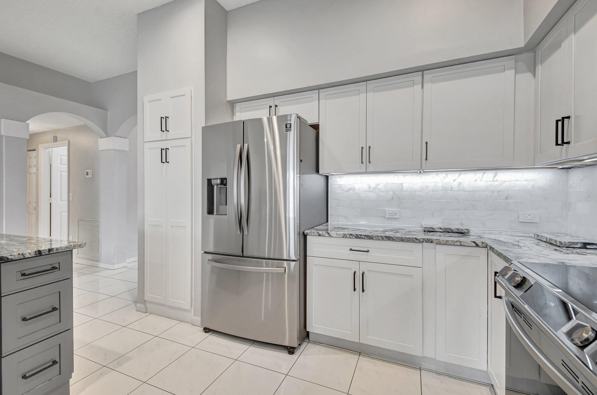 10929 Old Bridgeport Lane Boca Raton, FL 33498 - Photo 8 of 43 17-web-or-mls-DSC_0176