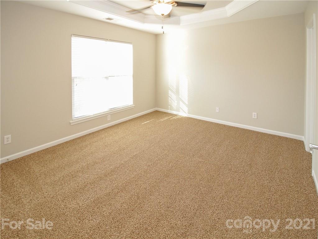 629 6th Baxter Crossing Fort Mill, SC 29708 - Photo 13 of 31 an empty room with a window