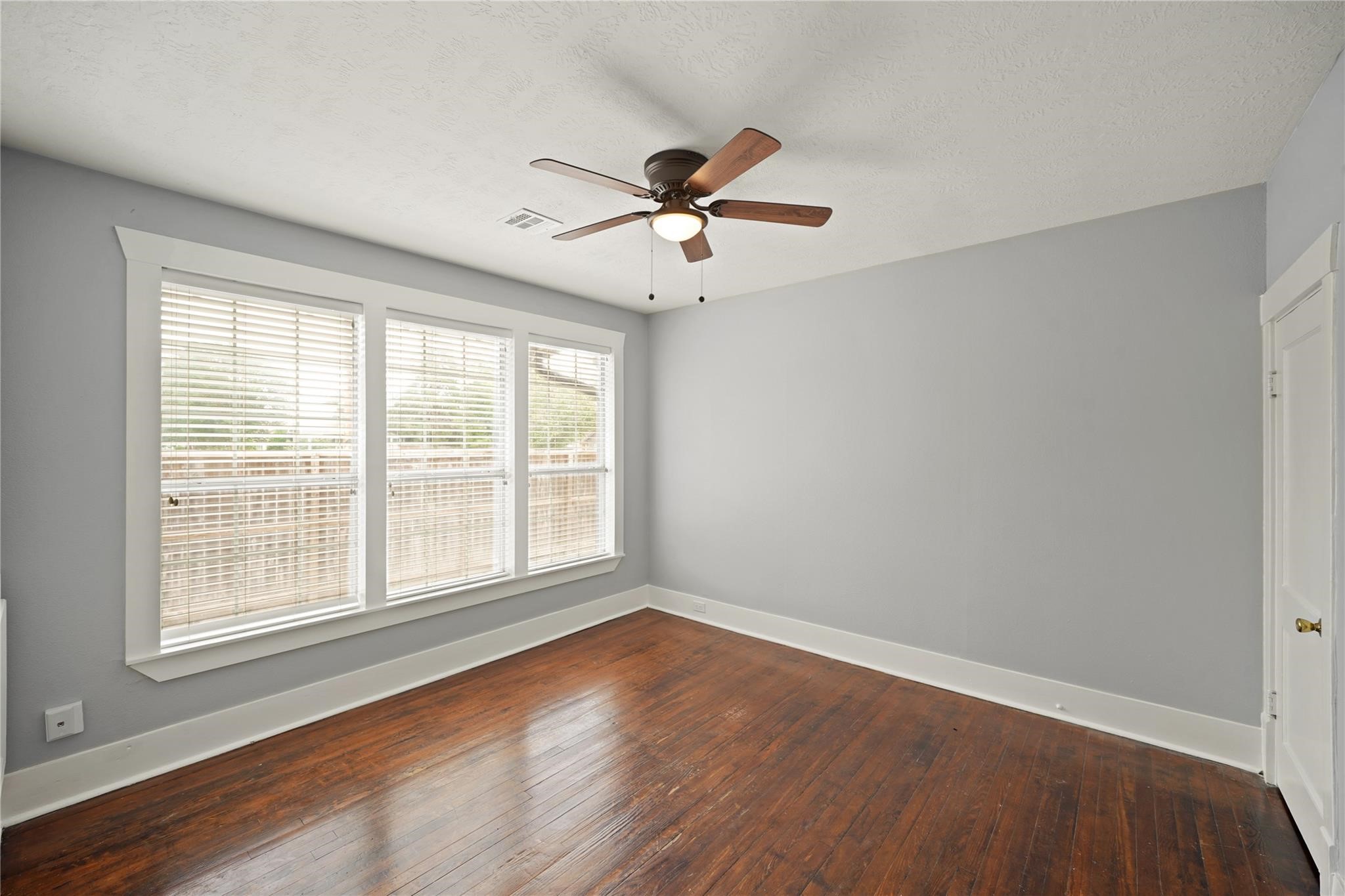 741 East 9th Street Houston, TX 77007 - Photo 19 of 43