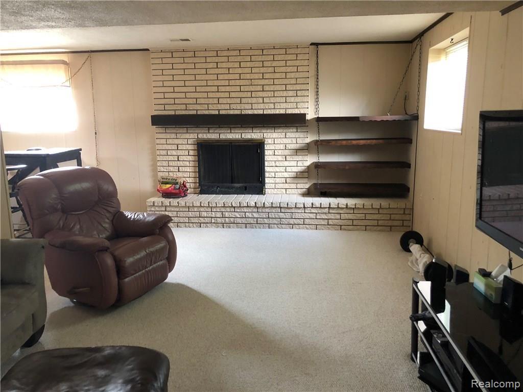 1301 Wagon Wheel Road Canton, MI 48188 - Photo 11 of 17 Gallery Image 11