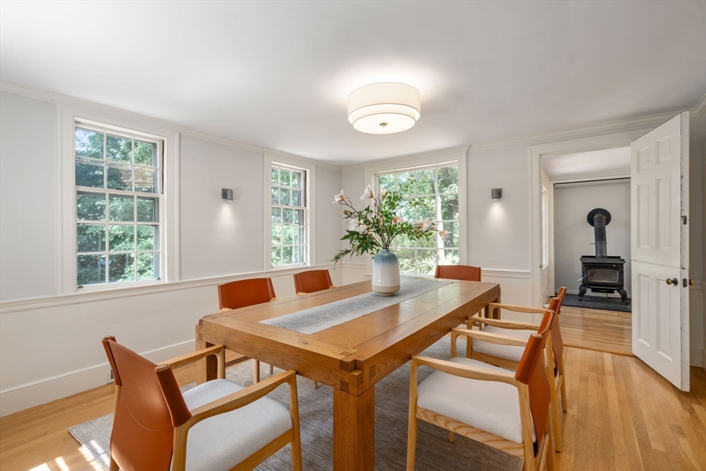 41 Locust Avenue Lexington, MA 02421 - Photo 7 of 34