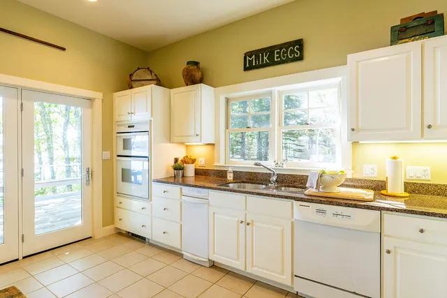 $2,395,000 | 394 Hathorne Point Road, Cushing, ME 04563