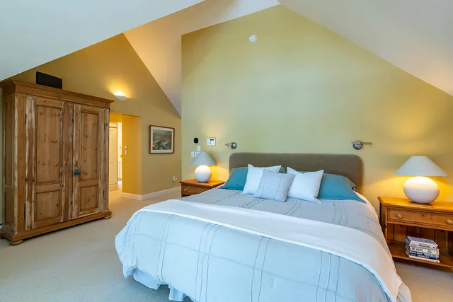 $2,395,000 | 394 Hathorne Point Road, Cushing, ME 04563