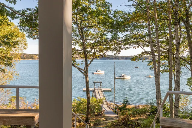 $2,395,000 | 394 Hathorne Point Road, Cushing, ME 04563