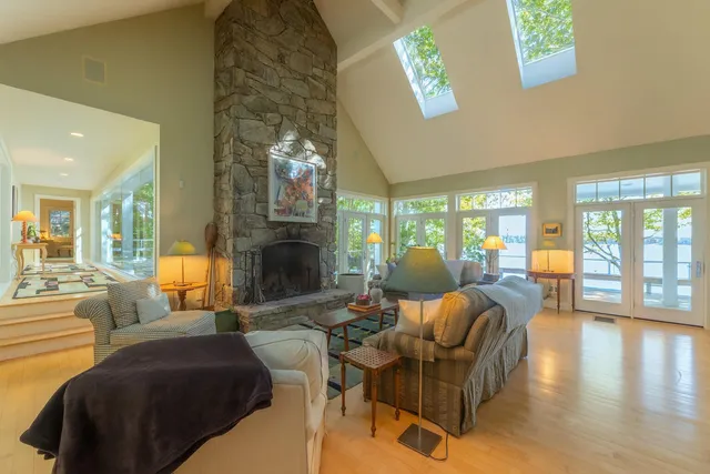 $2,395,000 | 394 Hathorne Point Road, Cushing, ME 04563