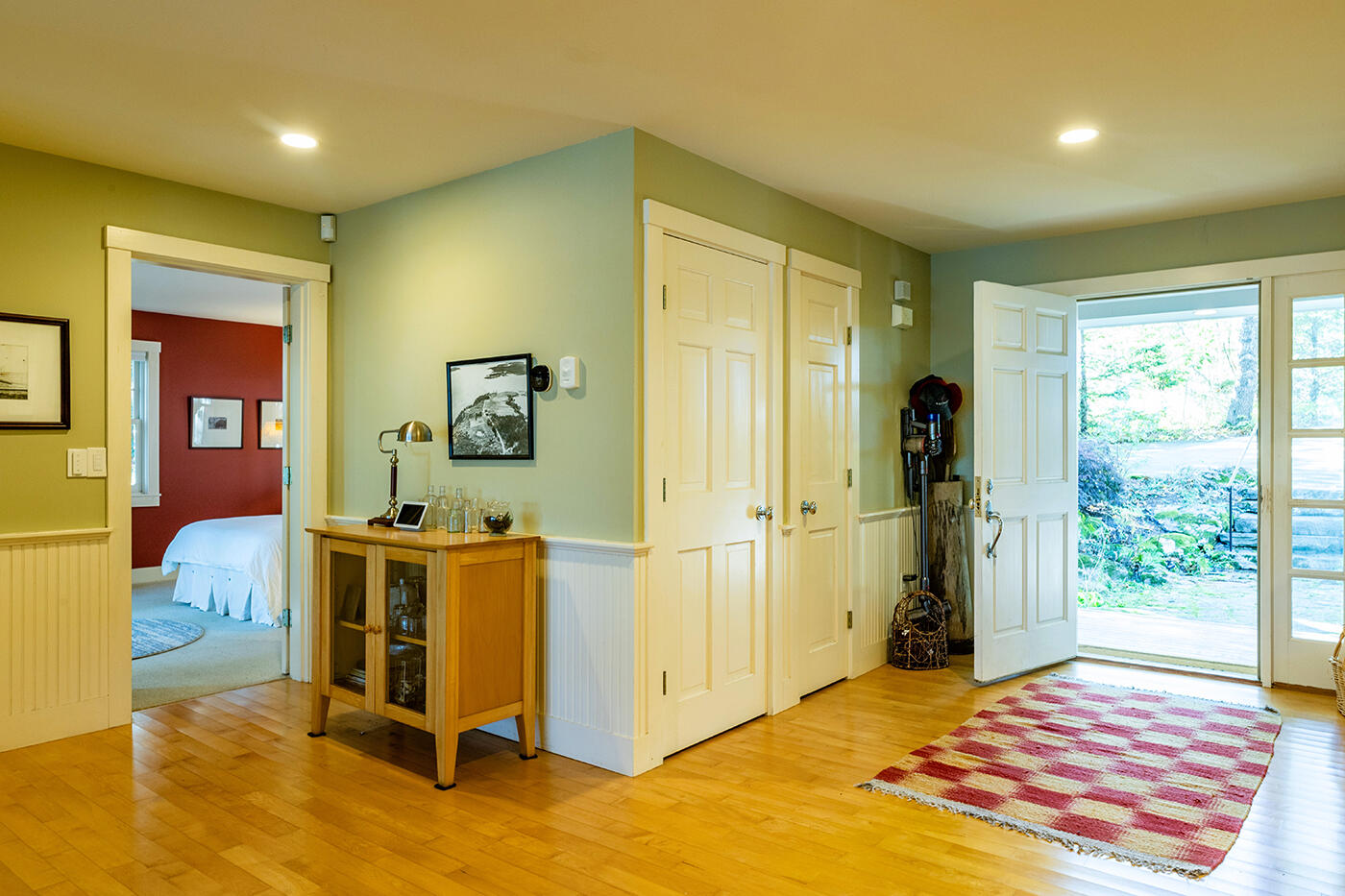 394 Hathorne Point Road Cushing, ME 04563 - Photo 53 of 114 Guest House Entry