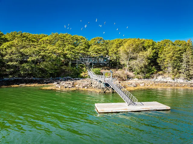 $2,395,000 | 394 Hathorne Point Road, Cushing, ME 04563